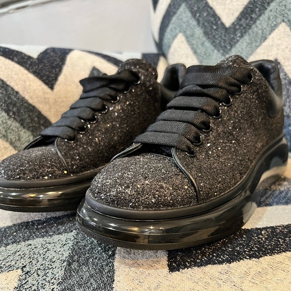 Alexander McQueen Men’s Glitter Transparent Sole Oversized Sneakers - Picture 5 of 5
